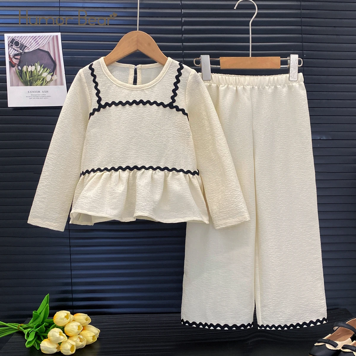 Humor Bear Autumn Clothing Set Ruffled-Edge Flounced Hem Top with Elastic-Waist Wide-Leg Pants – Chic Casual Wear for Girls