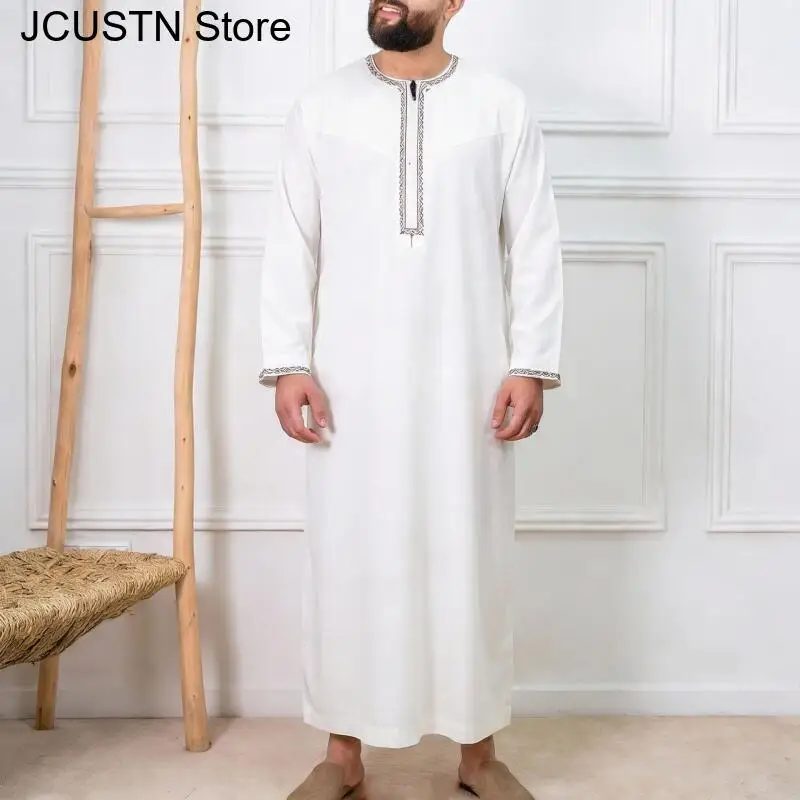 Motorcycle Brother Style Muslim Men's Robe Elegant Retro Embroidered Robe Casual Loose Long Sleeve Eid Al Fitr Men's Robe