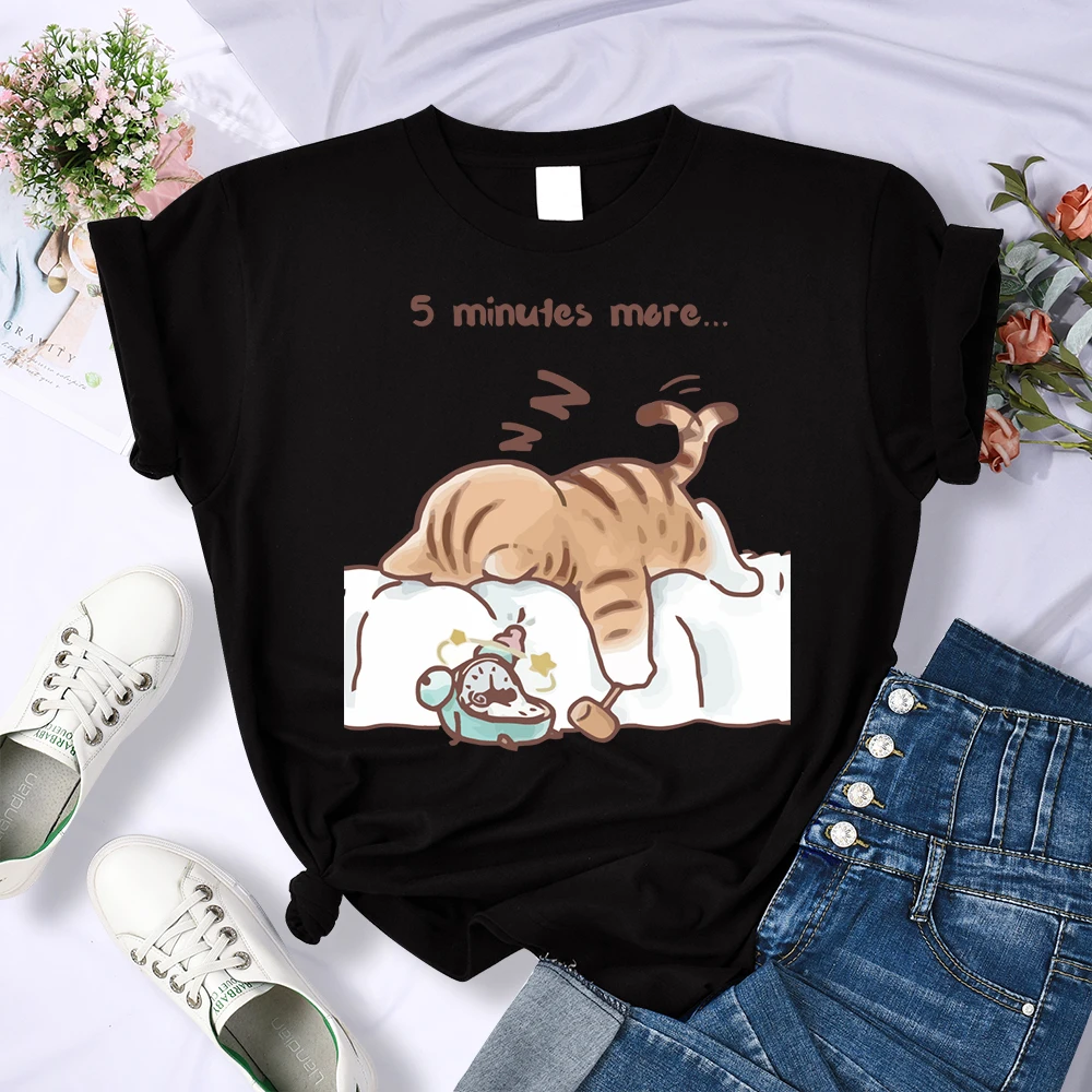 

The Cat That Always Wants To Sleep Pattern Design Womens T-Shirts All-Match Clothes Trendy O-Neck T Shirt Y2K Hip Hop Top