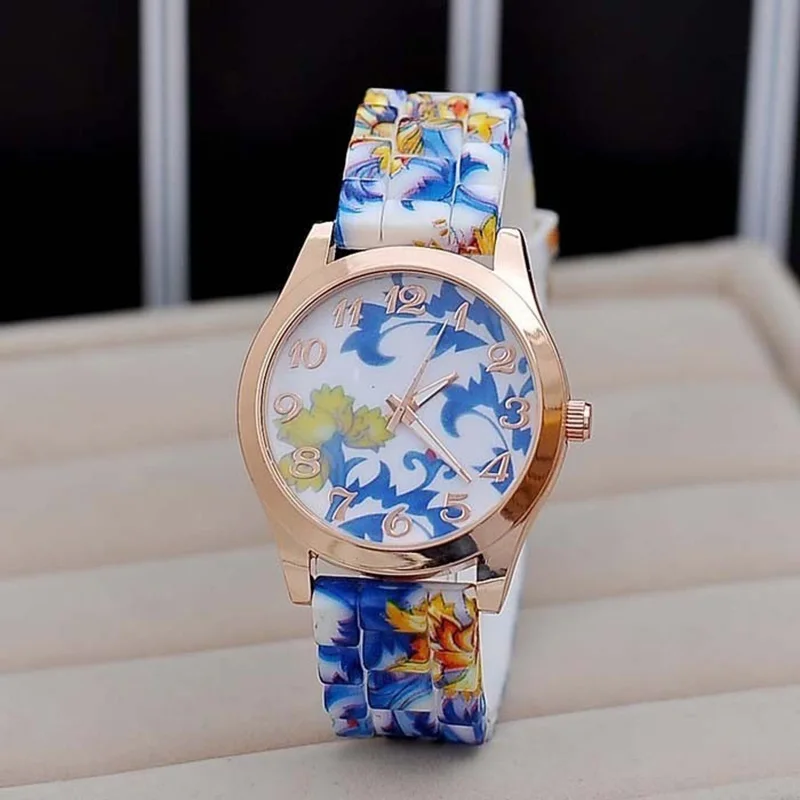 Blue And White Porcelain Design Watch New Trend And Fashion Hard Metal Is Not Easy To Break