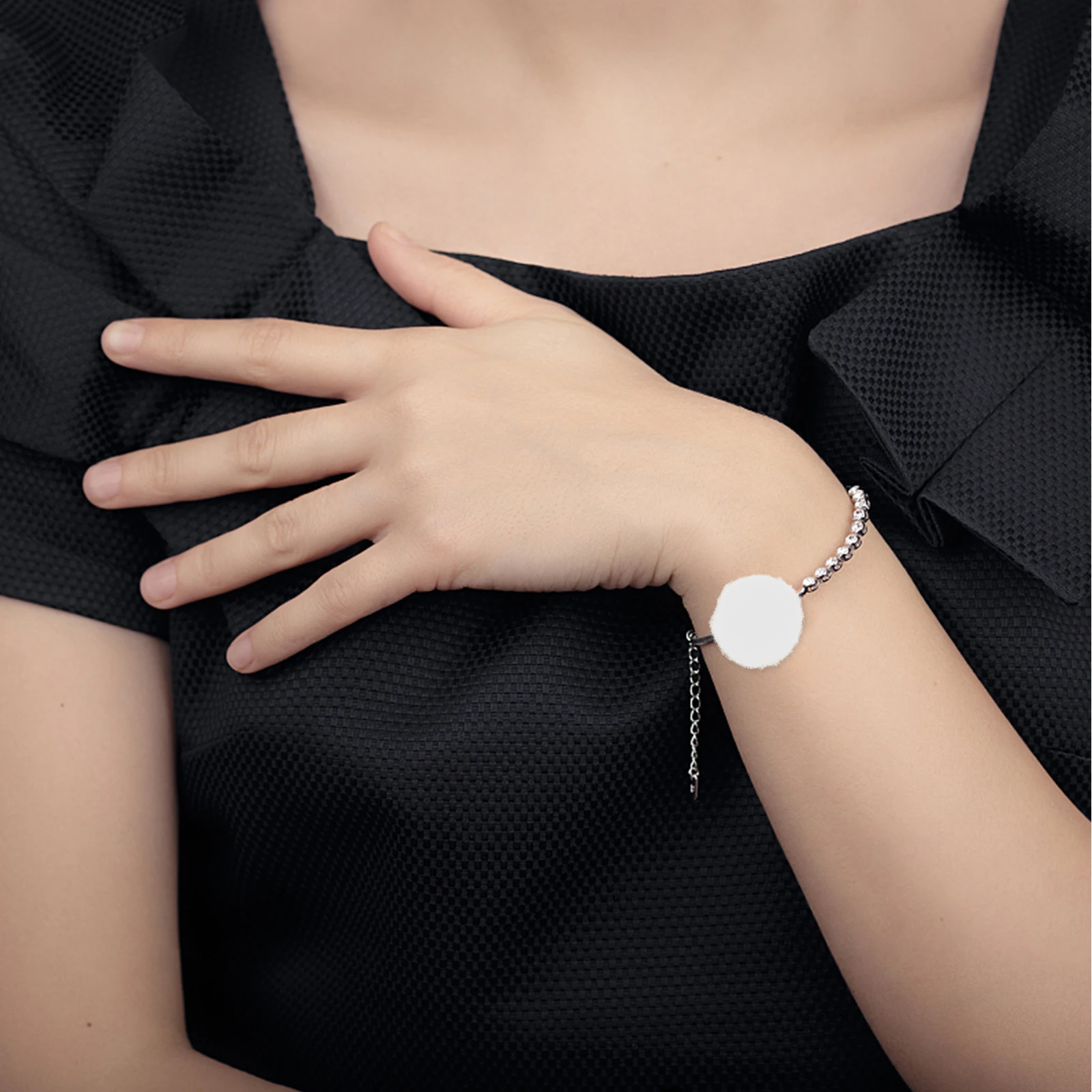 

500Pcs Comfortable Pompom Balls DIY Accessories White Pom Poms for Crafts Pom Poms Arts and Crafts Clothing Decor Prop