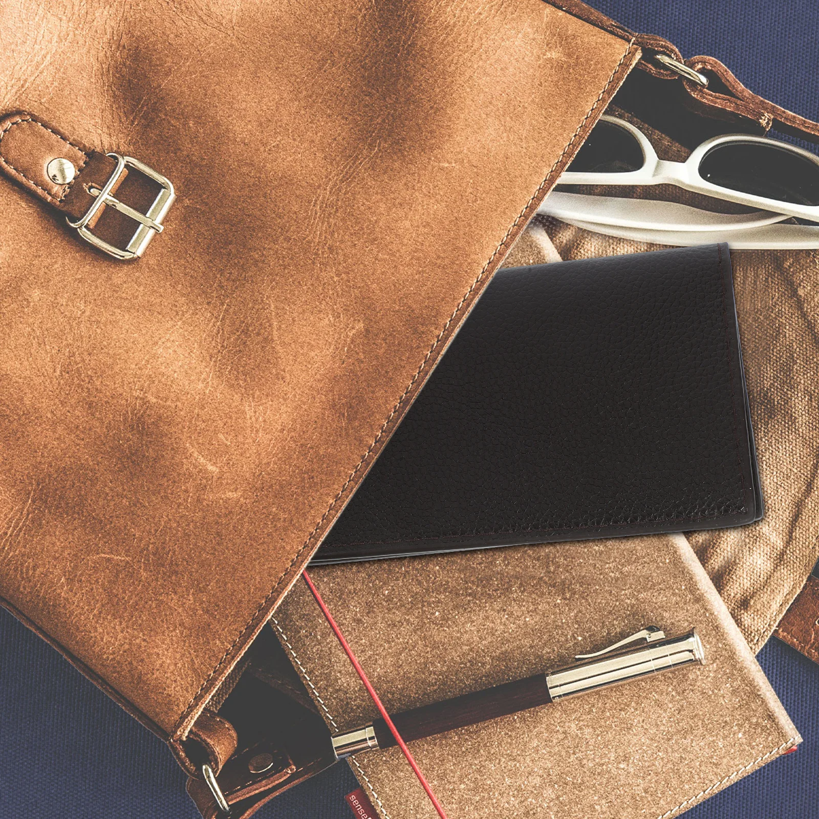 محفظة رجالية طويلة من البولي يوريثان باللون البني بتصميم عتيق وفتحات شفافة لبطاقات متعددة ومقصورات بطاقات عالية السعة من البولي يوريثان للرجال #3