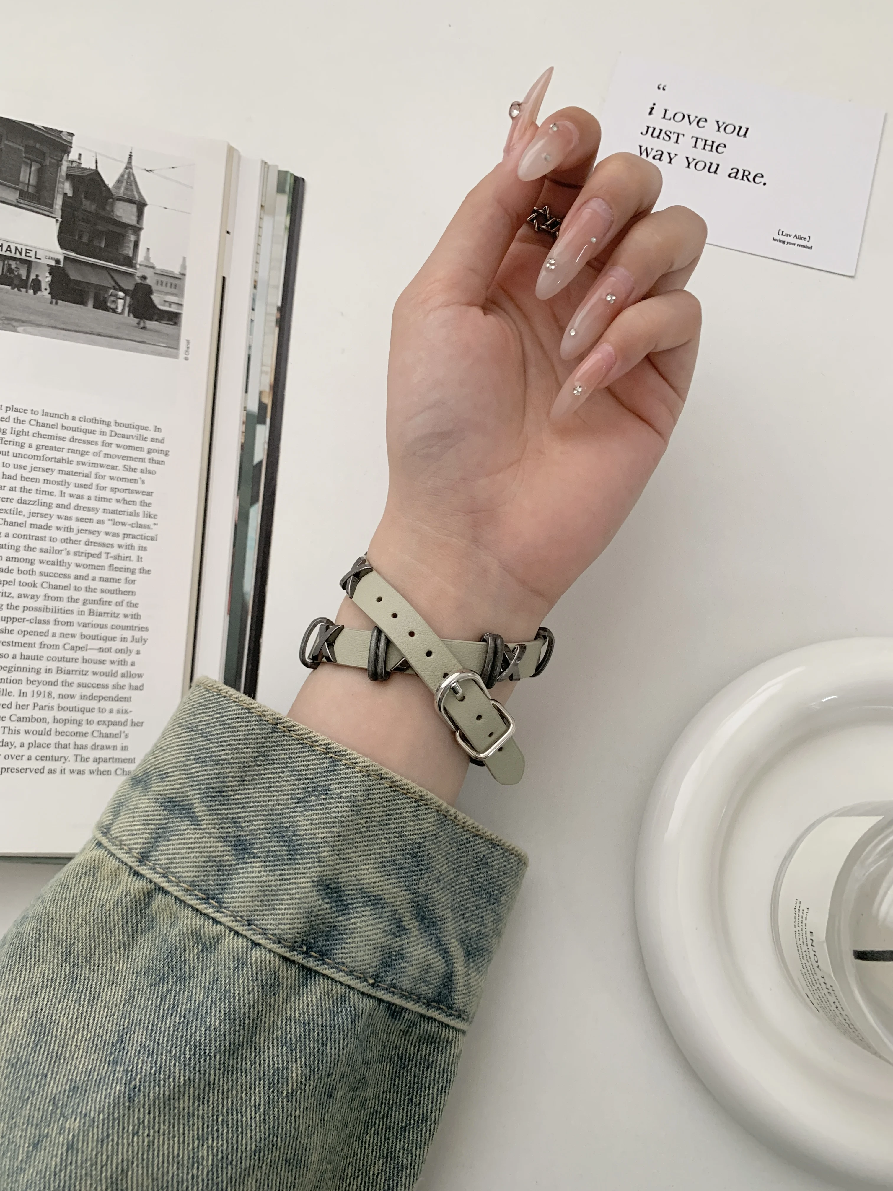 Металлический ремешок в стиле ретро для Apple watch, браслет с двойной цепочкой для iwatch 9 Ultra38 40 4142 44 45 49 мм, женский кожаный браслет