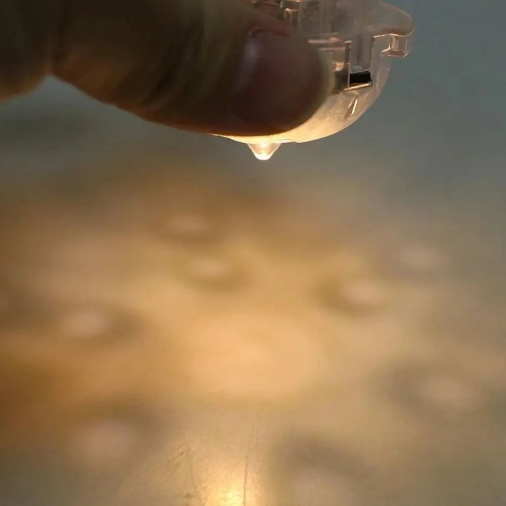 Parco di illuminazione in miniatura per casa delle bambole in plastica di alta qualità 5 * 5 * 3 cm Accessori per decorazioni per la casa con lampione di simulazione trasparente