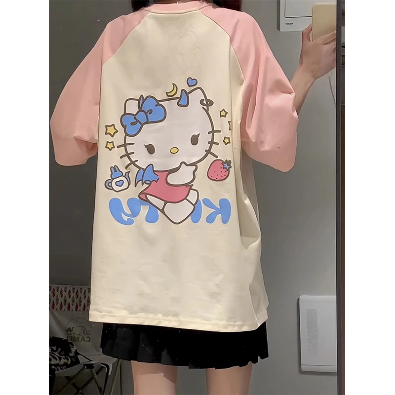 

2024 Sanrio New Kawaii Hello Kitty Contrast Color Raglan Short Sleeved T-Shirt with Summer Design Sense Half Sleeved Top