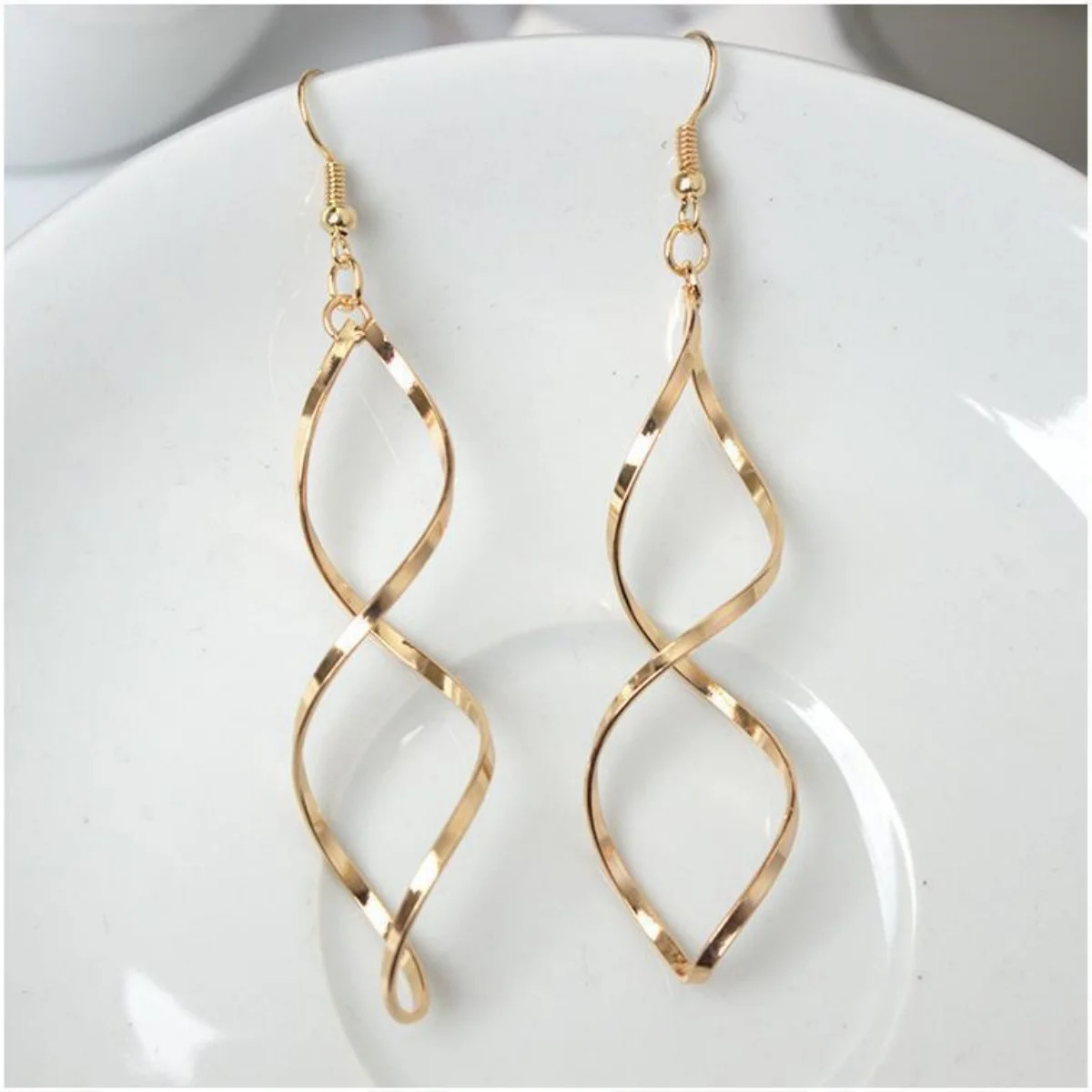 Fashion Simple Spiral Drop Earrings For Women Long Curved Wave Dangle Brincos Statement Wedding Party Jewelry image 2