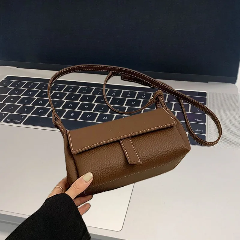 

Niche Minimalist Elegance Pillow Bag Women 2025 Small Bag Retro Versatile Crossbody Shoulder Bag Delicate Fashion Handbag