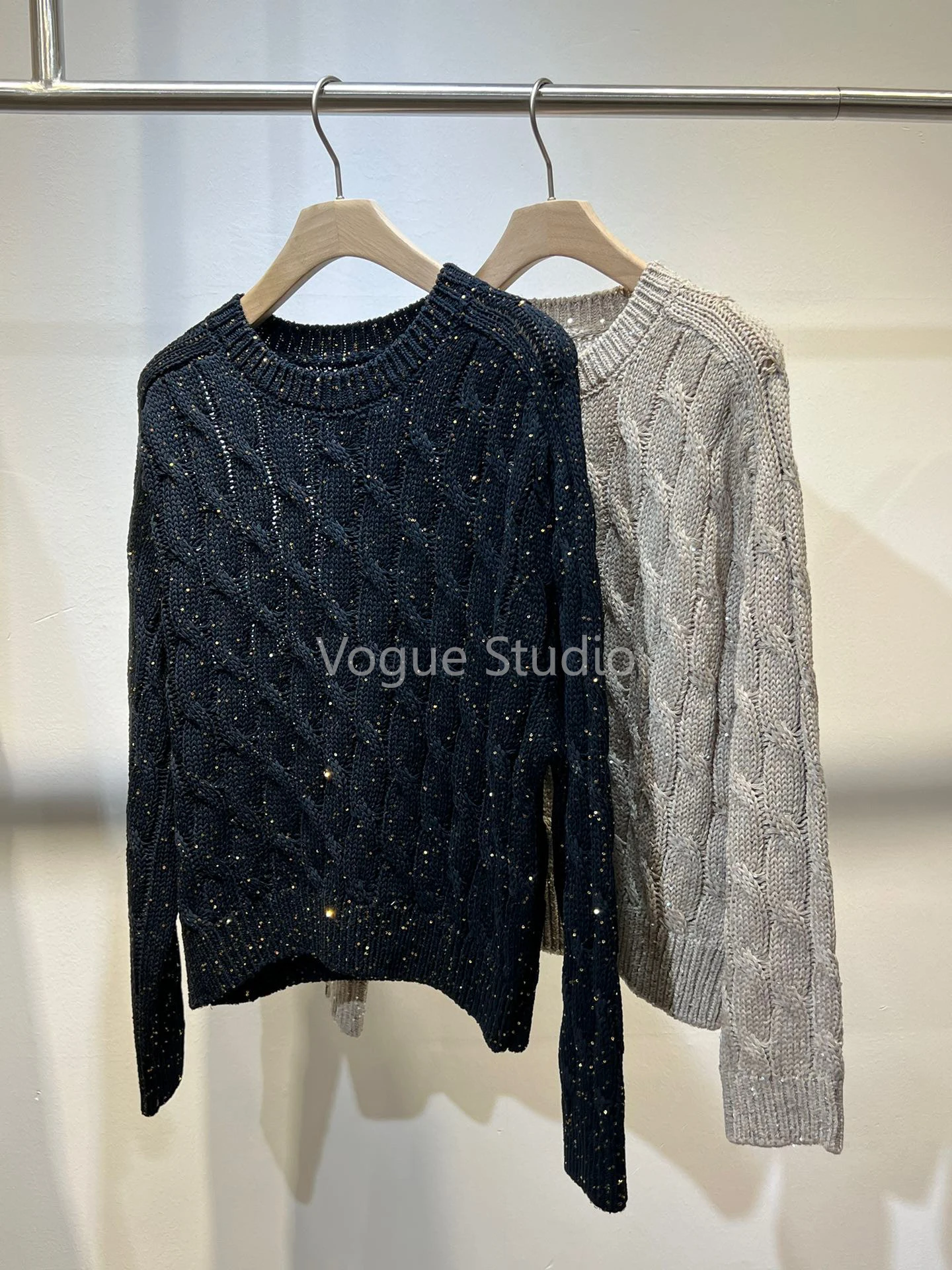 Summer casual sequinned knitted long sleeve sweater