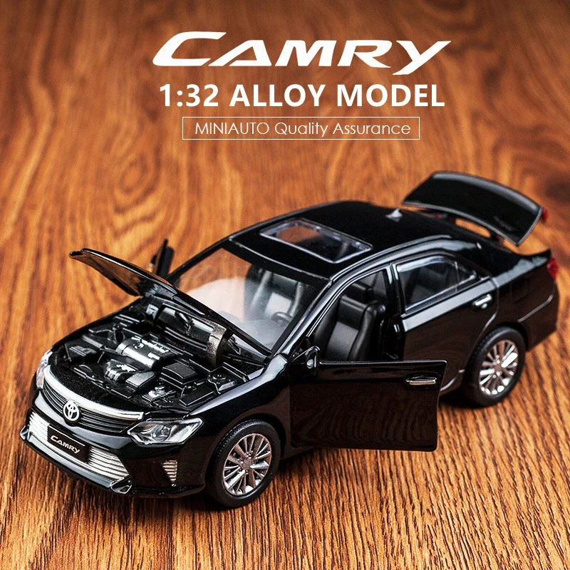 1:32 Seventh Generation TOYOTA CAMRY Alloy Car Model Diecast & Toy Vehicles Metal Toy Car Model Simulation Sound Light Kids Gift