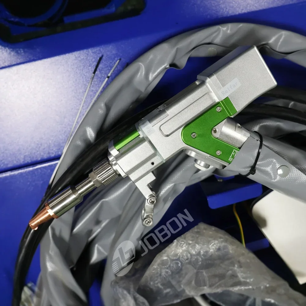 ماكينة لحام بالليزر 4 في 1 لتنظيف المعادن 1000 وات 1500 وات 2000 وات 3000 وات لألومنيوم الفولاذ المقاوم للصدأ