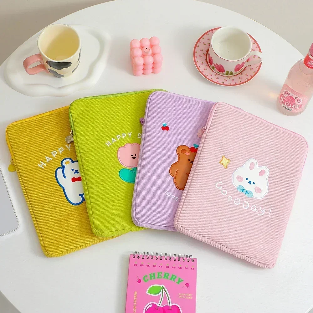 2023New Cartoon Bear Ipad Case Tablet Bag 11 Inch Inner Tank Bag Girl Thickened Handheld iPad Storage Bags