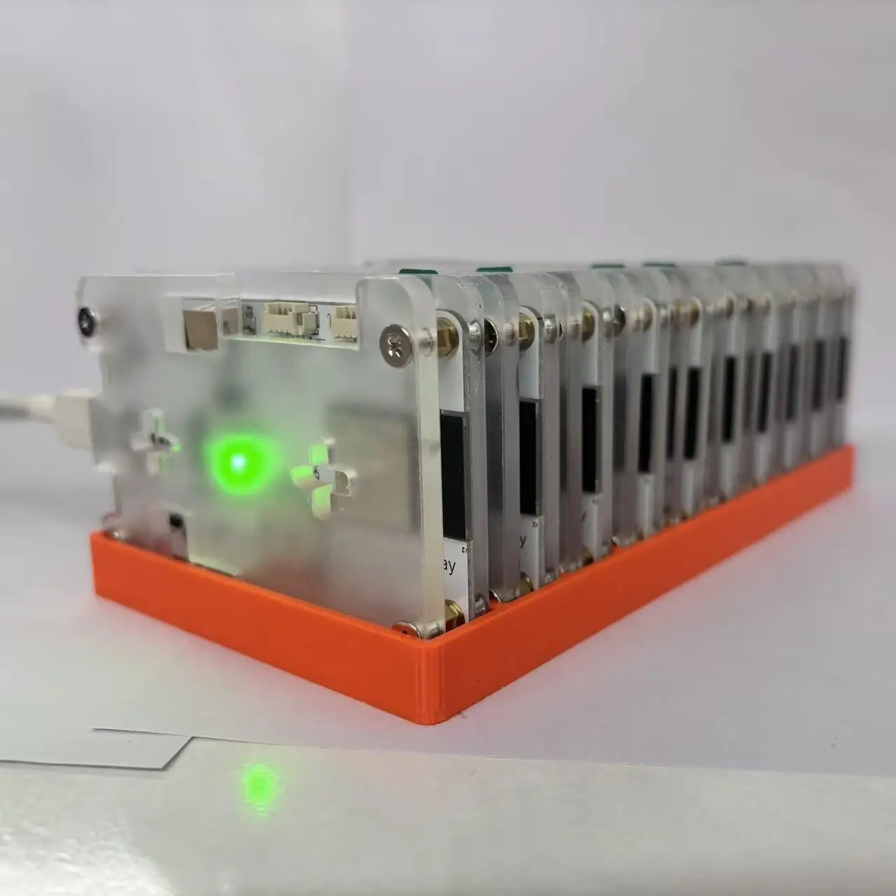 Immagine 4: 10 pezzi Nerdminer V2 aggiornato (350Kh 2.8-inc) Bitcoin Miner + 1x base a 10 slot