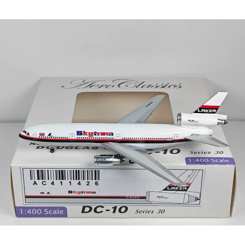 AeroClassics - Modelo de Avión de Aleación Fundida a Presión a Escala 1/400 de British Lakeland Airlines DC-10-30 G-BGXG, Artículo Decorativo Coleccionable