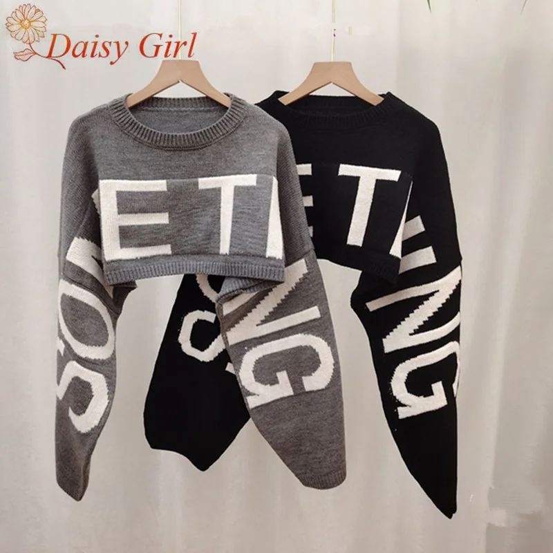 

2025 Winter Hot Girl Short Letter Jacquard Long-Sleeved Sweater Loose Round Neck Niche Design Pullover Knitted Top