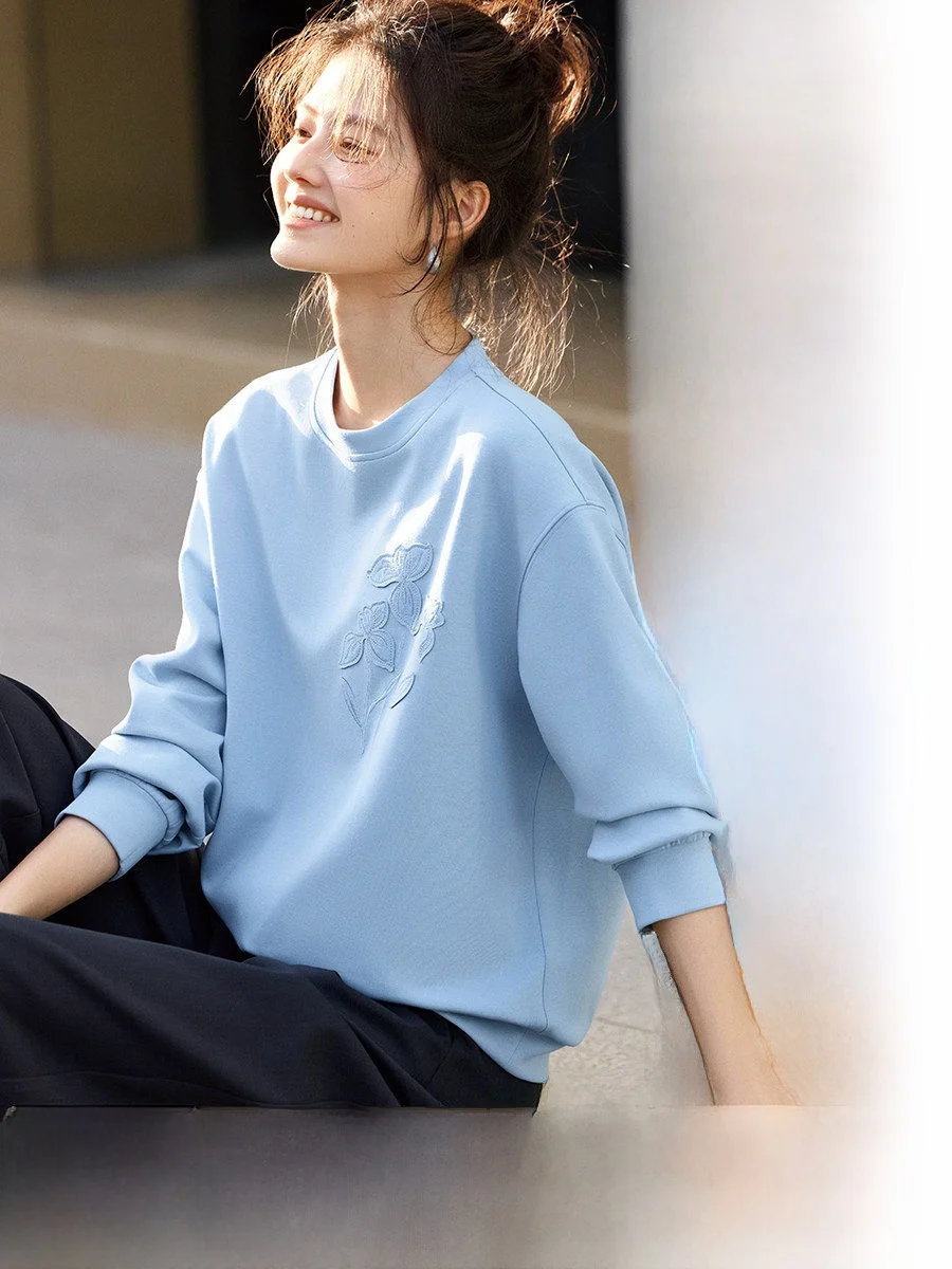 Ele Round Ne Embroidered Long Sve Sweatirt Women's Loose Slimming Casual Top Xwi Spring 2026 Polyester Cotton Blend-image
