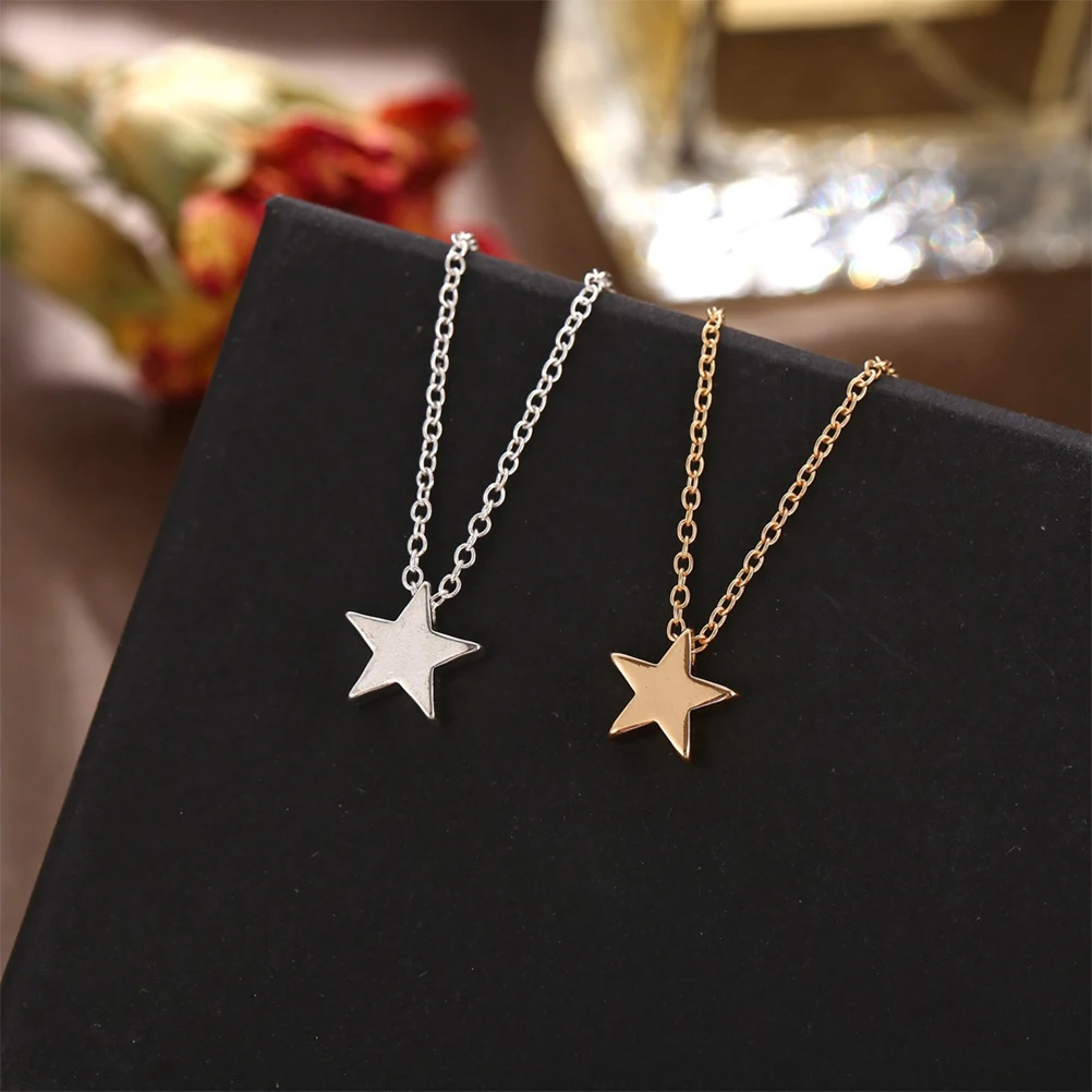 Collier étoile créatif pour femmes, chaîne fine tendance, pendentif délicat, bijoux ton argent, accessoire élégant pour anniversaire