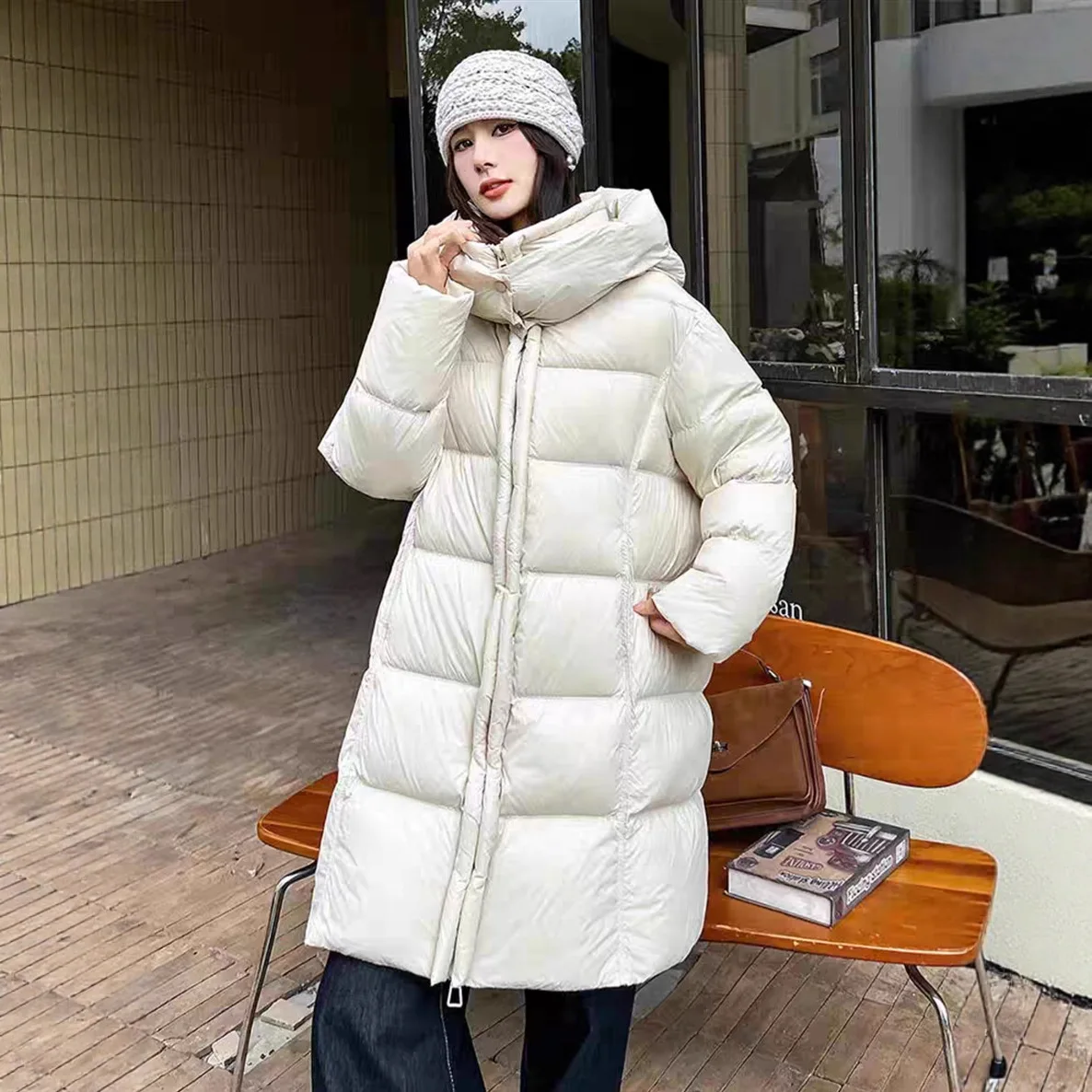 2025 Winter Euro New Women's Down Jacket Warm Commuter Straight Tube Parker White Duck Down Jacket