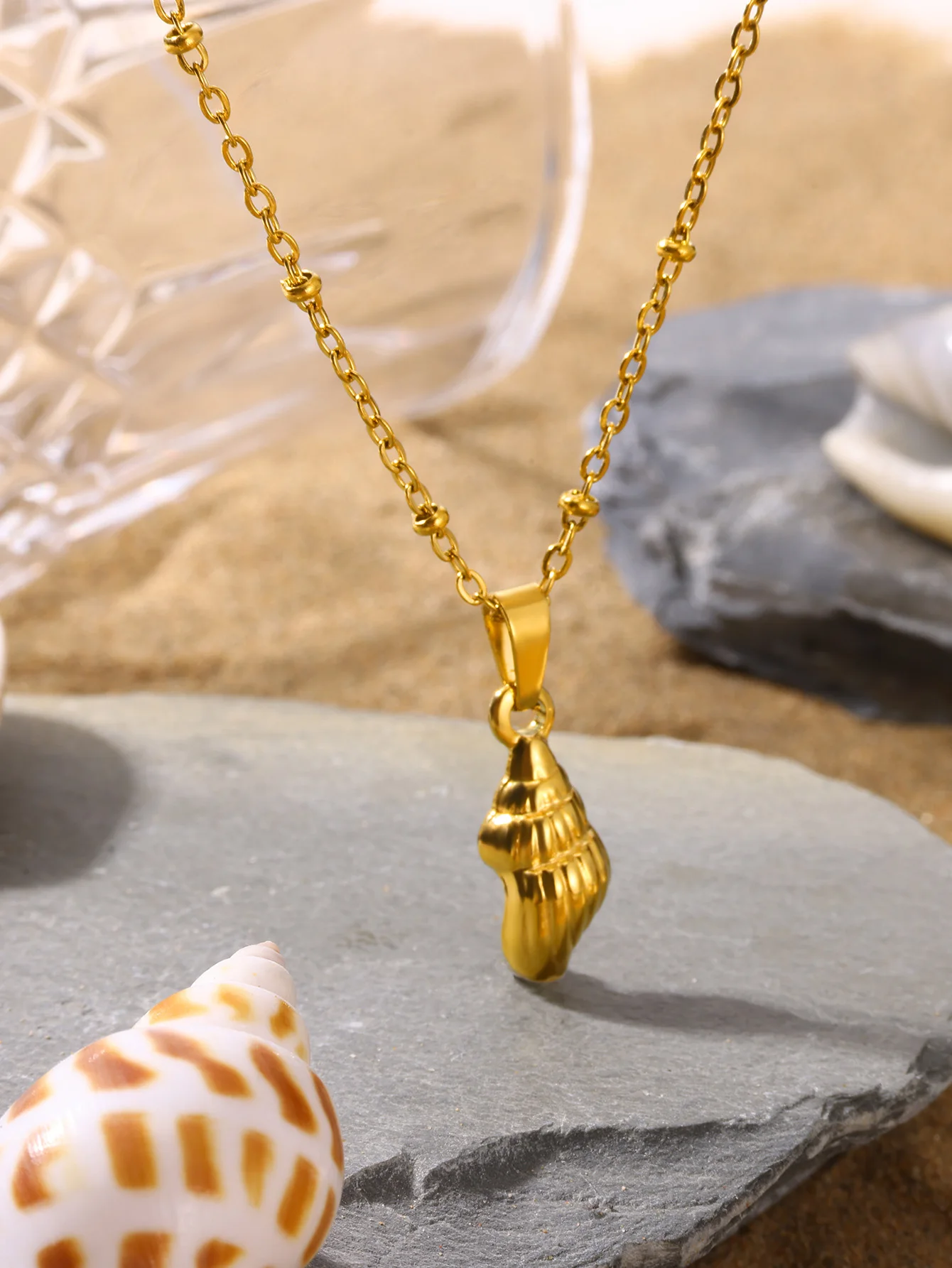 Ocean Beach Style Conch Pendant Necklace For Women Gold Plated Stainless Steel Necklace Aesthetic Summer Jewelry Collar Gift