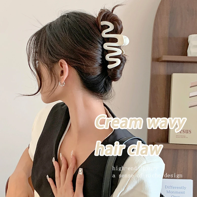 Women's fashion simple hair accessories cream wave claw clip acrylic shark hair claw