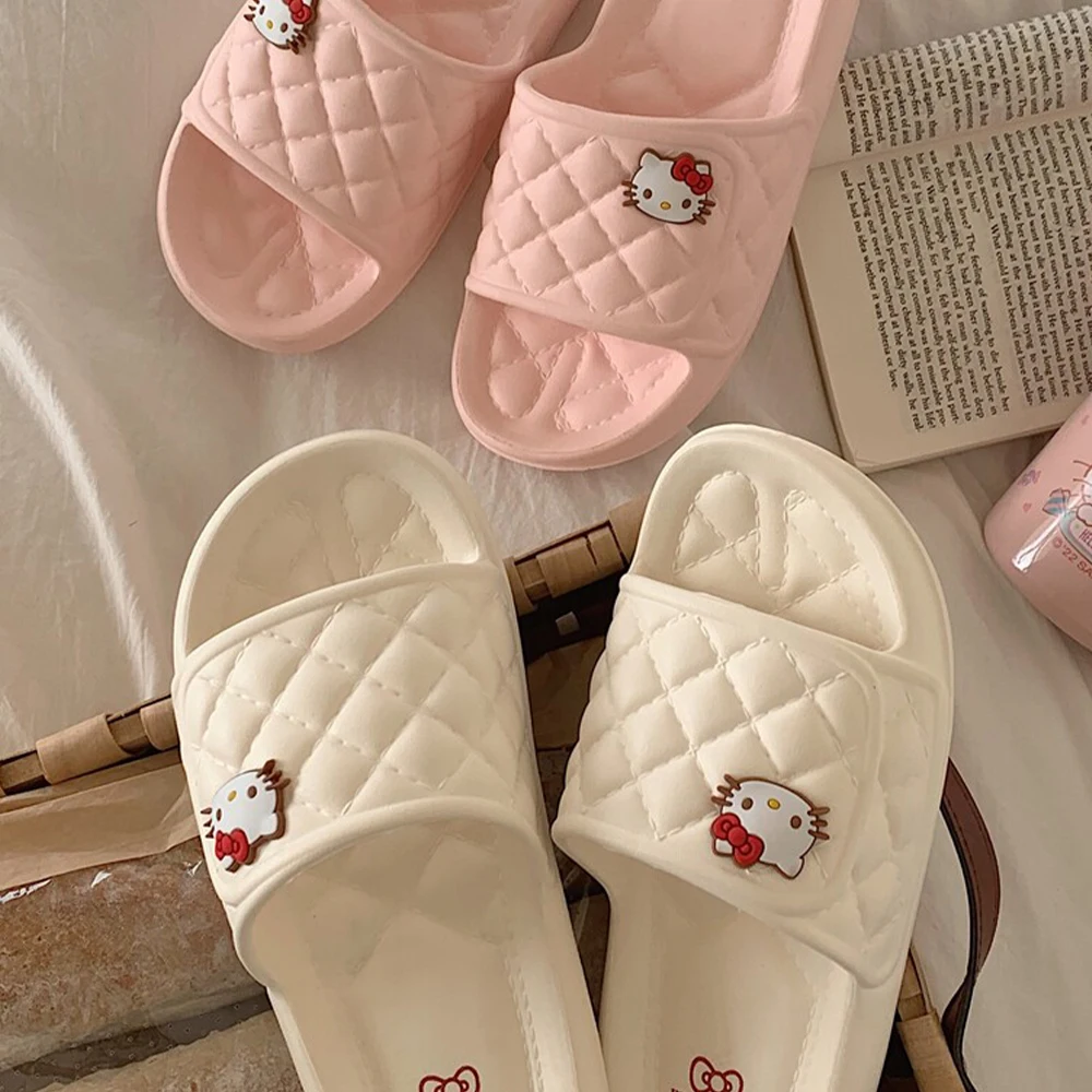 2025 Sanrio Hello Kitty Summer Women's Slippers Cartoon Anime Anti Slip Soft Bottom Leisure Indoor and Outdoor Beach Slippers view 5