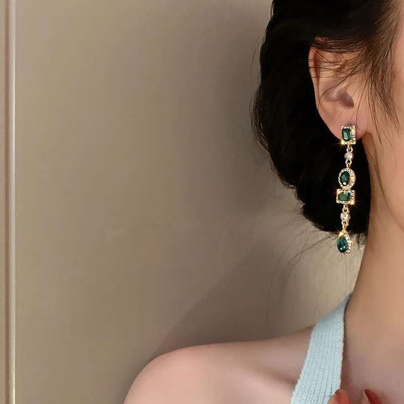 2023 New Fashion Trend Unique Design Delicate Elegant Green Zircon Tassel Earrings Women High Jewelry Wedding Party Gifts