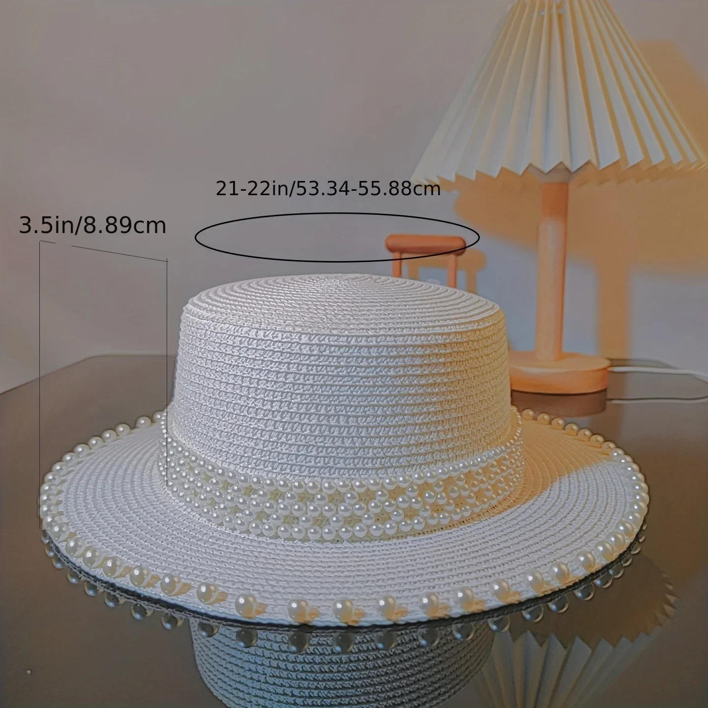 قبعة صيفية أنيقة للحماية من الشمس مع ديكور من اللؤلؤ الصناعي للنساء - ابق رائعًا ومحميًا!