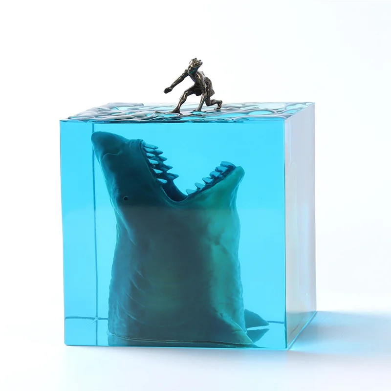 

SOFT-Ocean Beast Surfer Micro-Landscape Night Light Decoration Handmade Resin Crafts Marine Life Enthusiasts