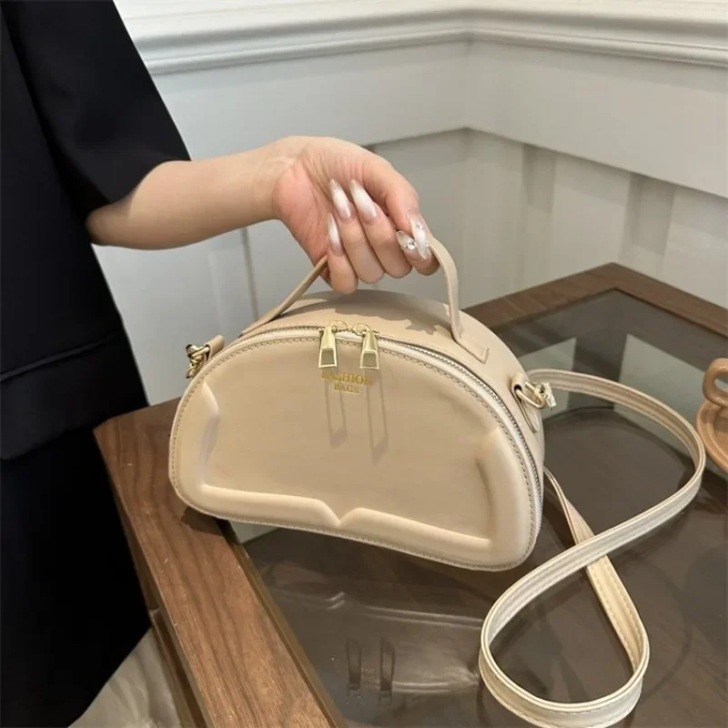 Luxury Everyday Designer Diaper Bag Women Fashionable Leather Tote Large Capacity Elegant Crossbody Handbag Stylish Simple