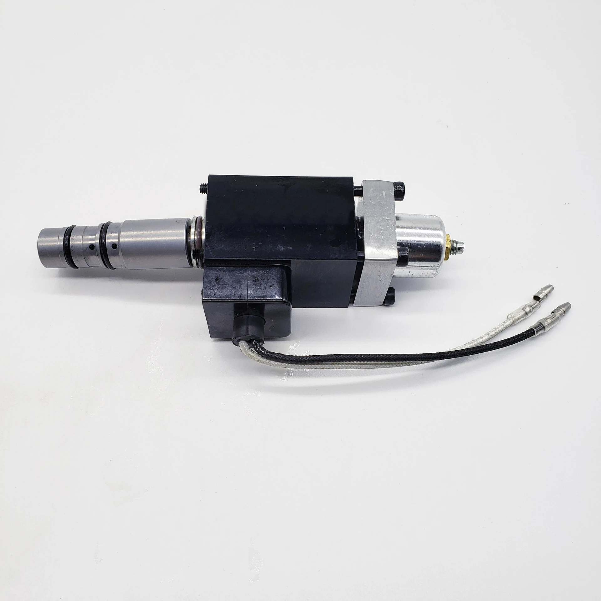 

for Kato excavator accessories 2436U1453511G HD820-2-3 K3V112 hydraulic pump main pump solenoid valve