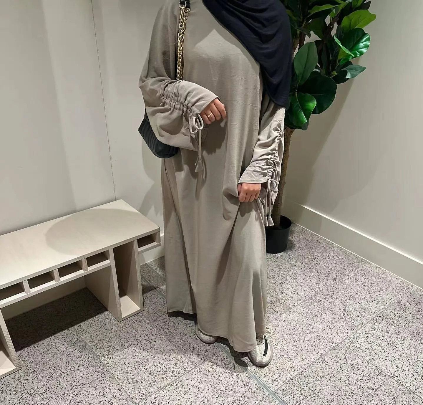 Naher Osten, neuer SLE-Manschettenrock in reiner Farbe, runder Ne-Dr-Ethno-langer A-Linien-Rock mit Gürtel, Damenmode, Frühling 2024