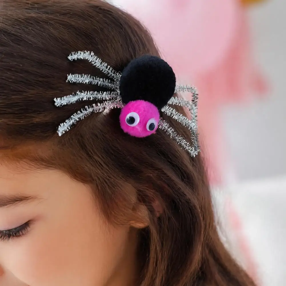 Plush Spider Hair Accessories Cute Spooky Hair Clips Halloween Spider Hair Clips for Girls Women Furry Pom Pom Barrettes Tinsel