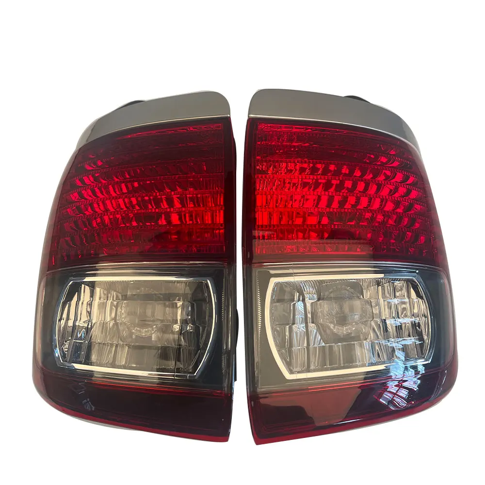 Car Tail Light For Toyota Hiace Regius Touring Rear Lamp Rch47 1999 2000 2001 2002 2Pcs