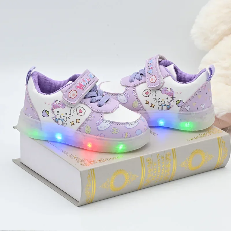 2025He Anime Ins Fashion Light Board Shoes لطيف الكرتون KT Cat أحذية رياضية ناعمة هدايا جميلة للفتيات #4