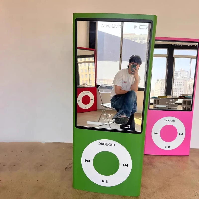 

Mirror photo clock in decorative mirror ins wind coffee shop restaurant studio trend solid wood full body mirror