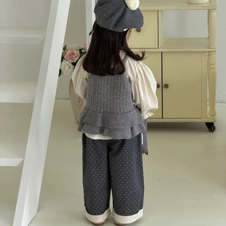 Girls' Suit 2026 Spring and Autumn New Children's Clothing Korean Girl Baby Sweater Knitted Vest Pok Dot Pants Three-piece Set