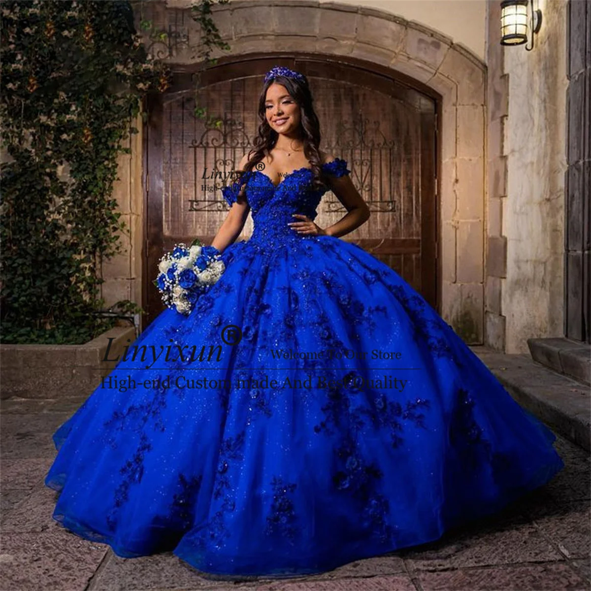 Royal niebieska suknia balowa Quinceanera sukienki koronkowe aplikacje Off the Shoulder Vestidos De 15 años sąd pociąg Puffy Sweet 16 sukienka