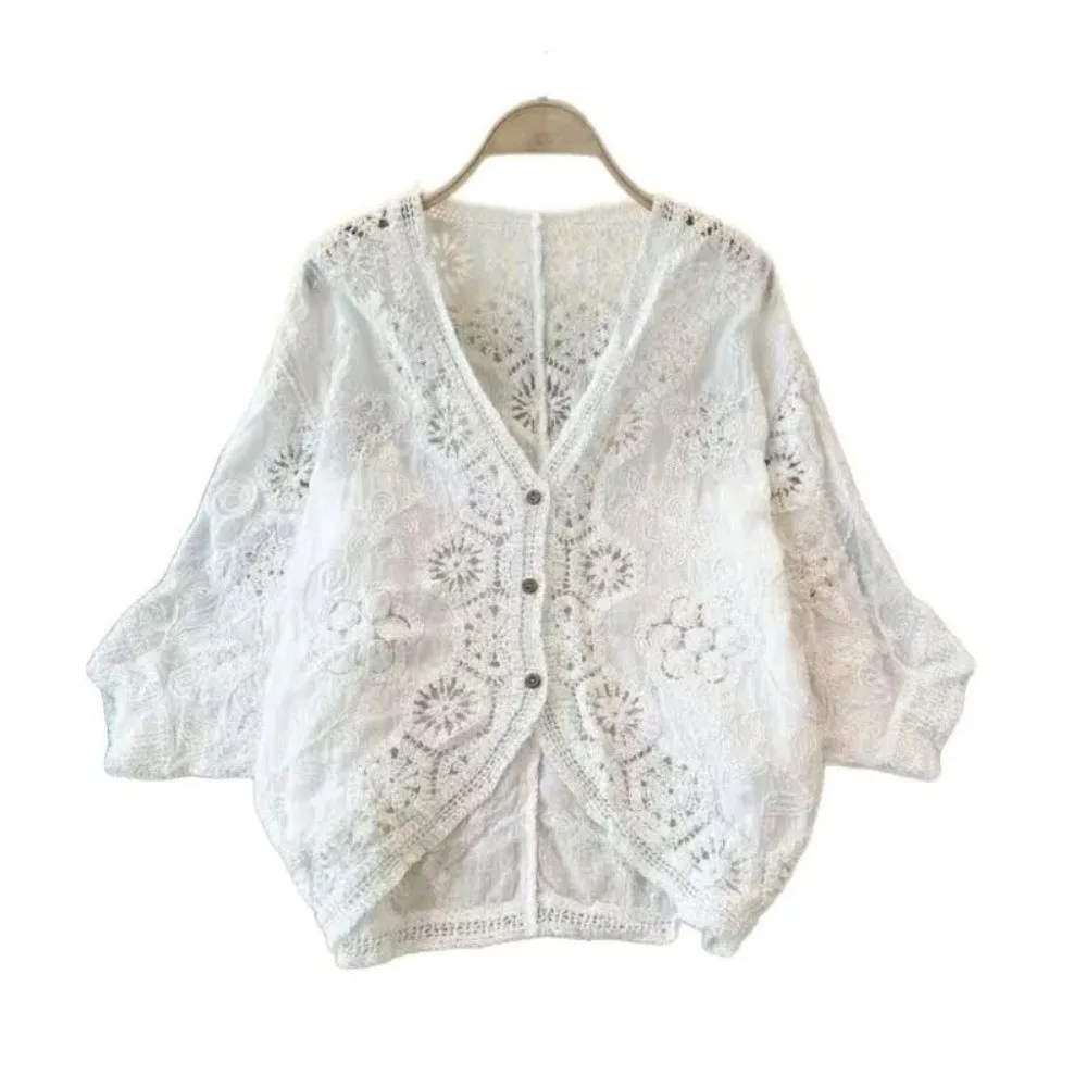 Elegant Floral Lace Crochet Cardigan Open Front 3/4 Sleeves Boho Cardigan Button-Up V-Neck Hollow Crochet Cardigan Vacation Wear