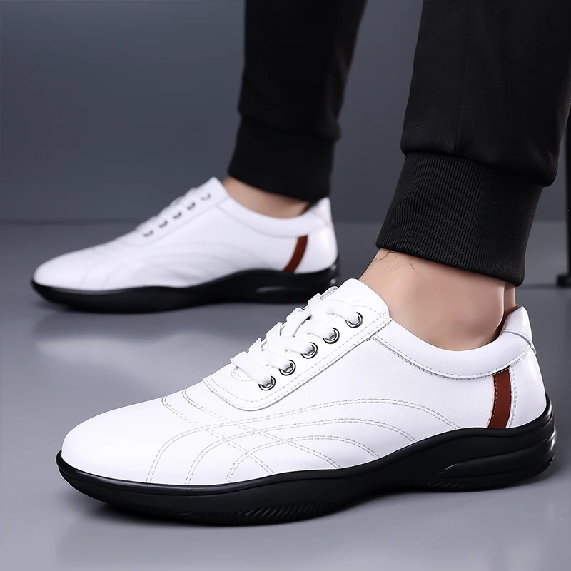 

Summer New Men Fashionable Lightweight Casual Soft Soled Leather Shoes Brand Outdoor Men Hollow Breathable Lace Up Sports Shoes