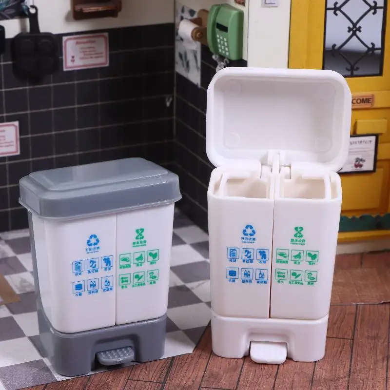1Pcs Mini Garbage Sorting Bucket Mini Trash Can Dollhouse Decorative Props Scene Model Shooting Props Accessories