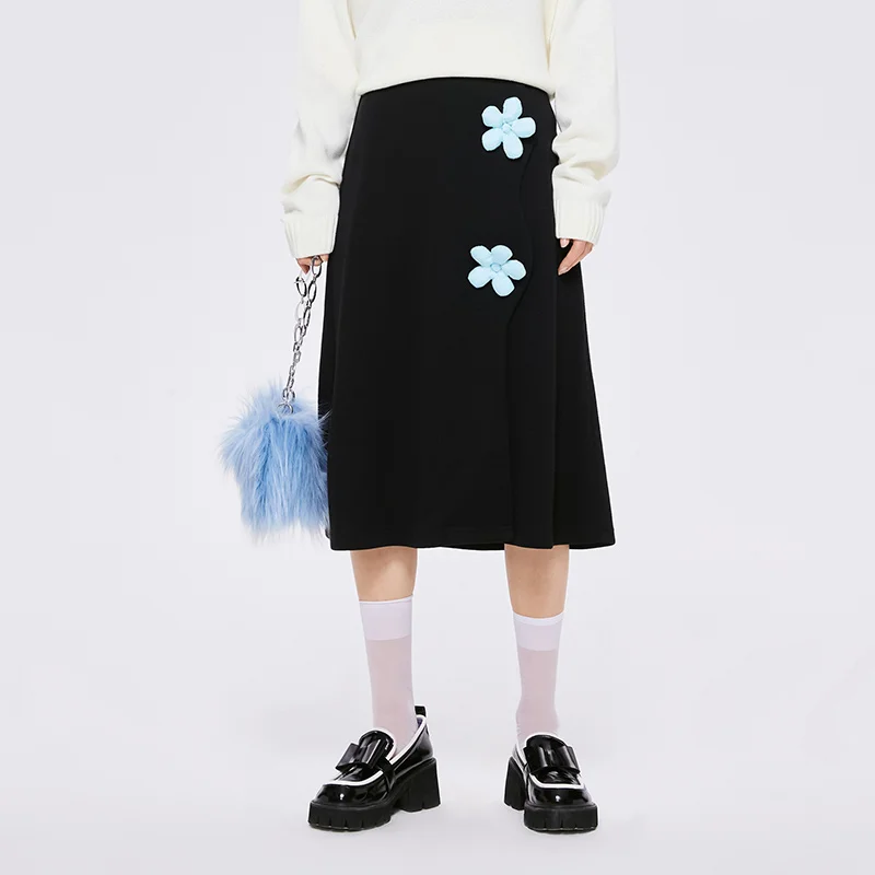 Semir 2023 Women Skirt Girlish Sweet Flower Mid-length Skirt Female Slit Black Knitted Skirt Skirt for Women