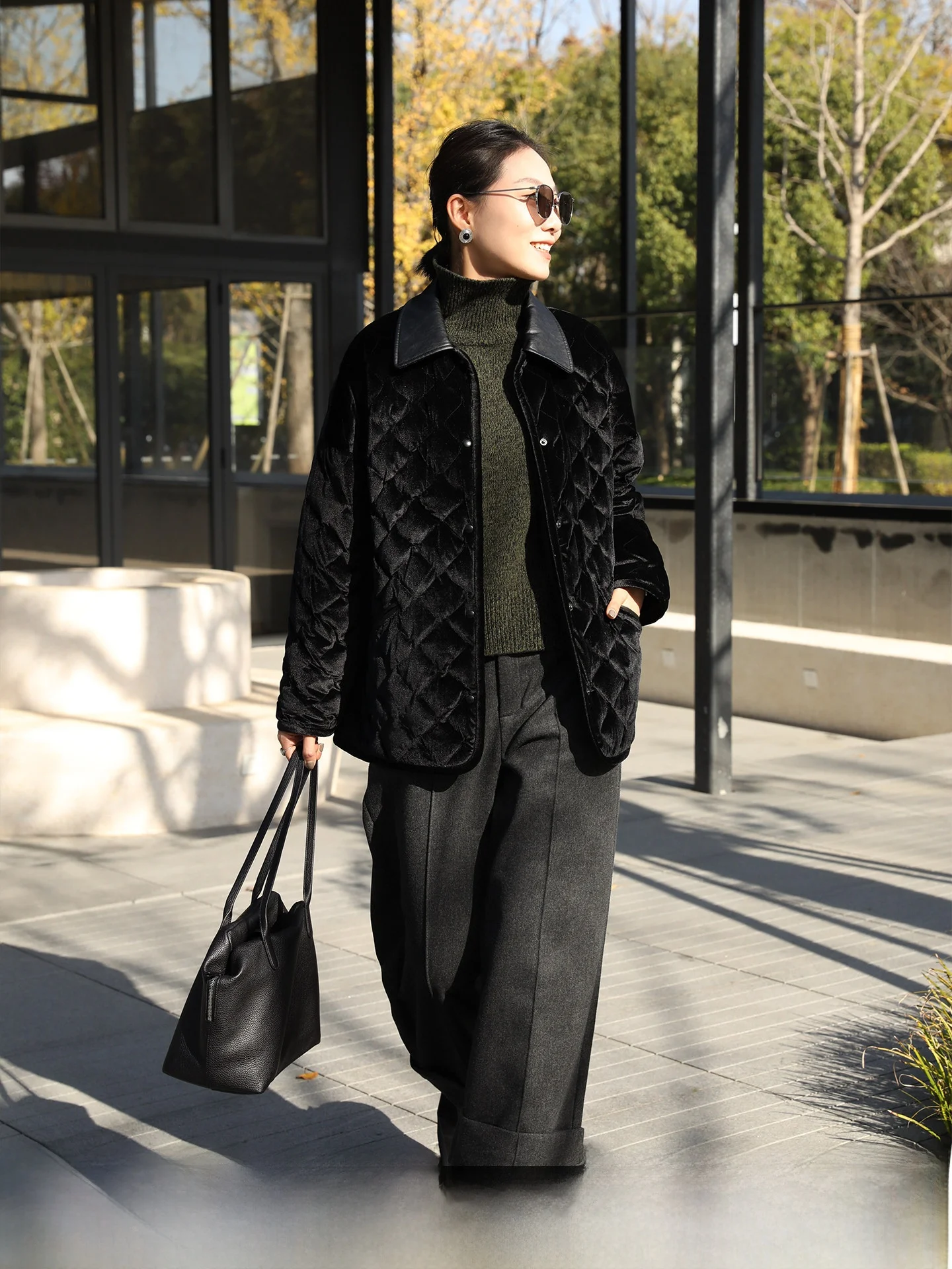 

Fashionable Color Block Velvet Goose down Jacket Women's Thick Warm Mid-Length Quilted Coat Commute Style Winter New Arrival