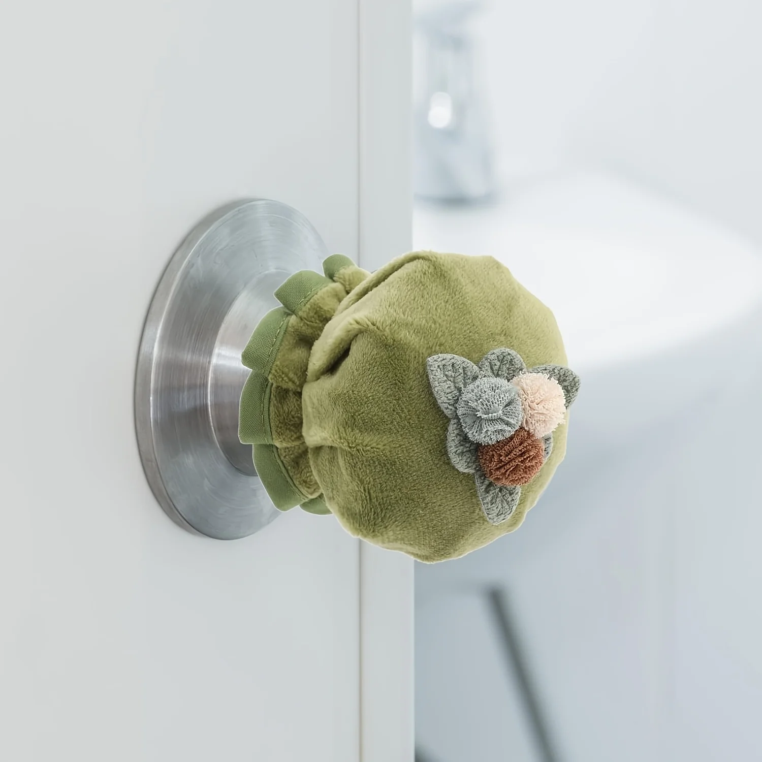 1 Stück grüner Türgriff-Handschuh mit Blumenstickerei, weicher Samt-Türgriffschutz, wiederverwendbar für runde Türgriffe