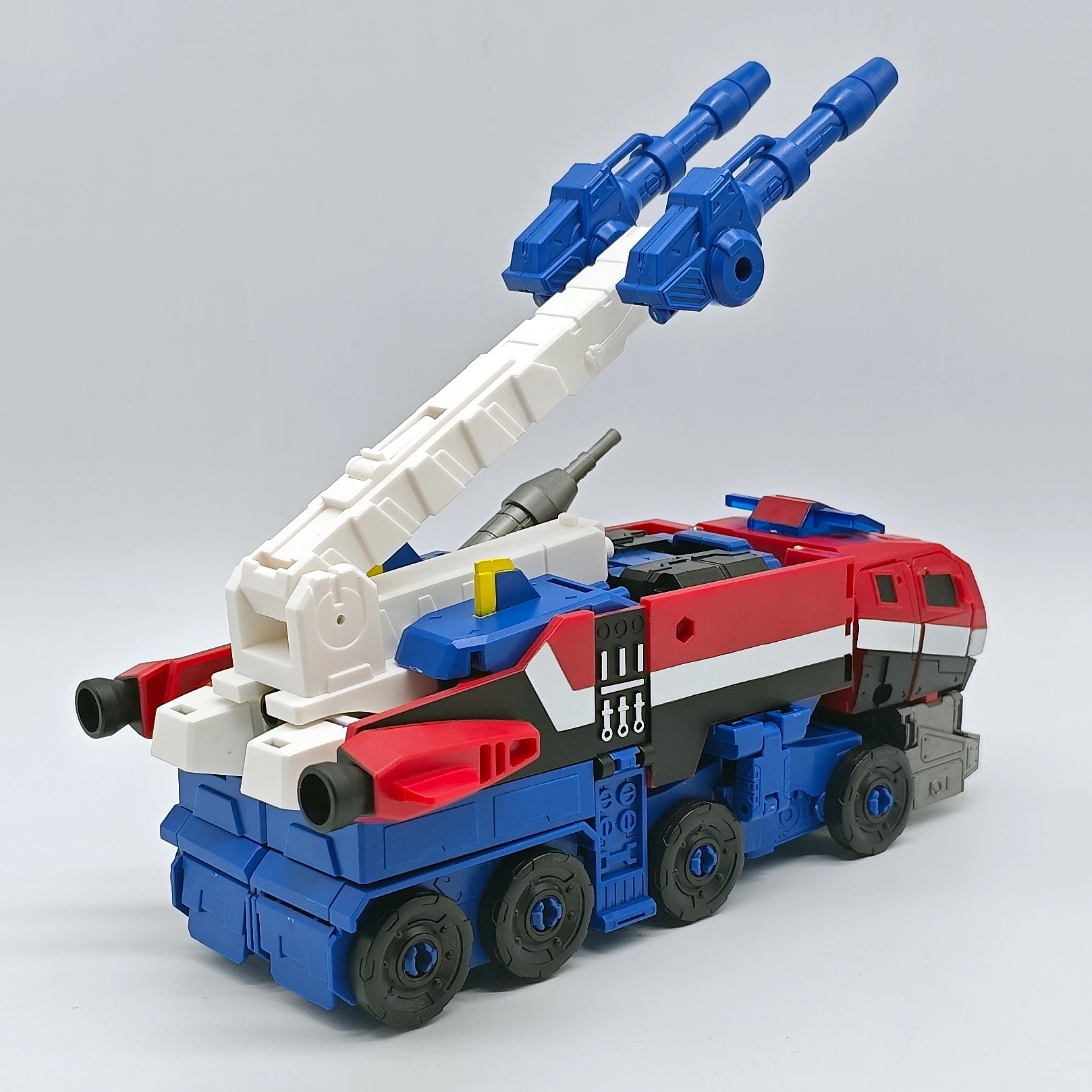 [Beschikbaar in december/Jan] Baiwei Toys Transformation TW1036 TW-1036 Onderhoudsproject Teamleider Actiefiguur