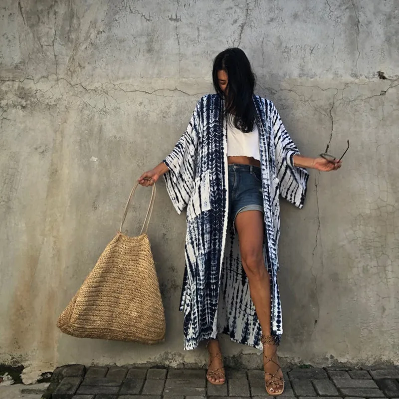 2021 nuovo abbigliamento per protezione solare cardigan stampato con lacci cappotto bikini per vacanze al mare a maniche lunghe copricostume per le donne