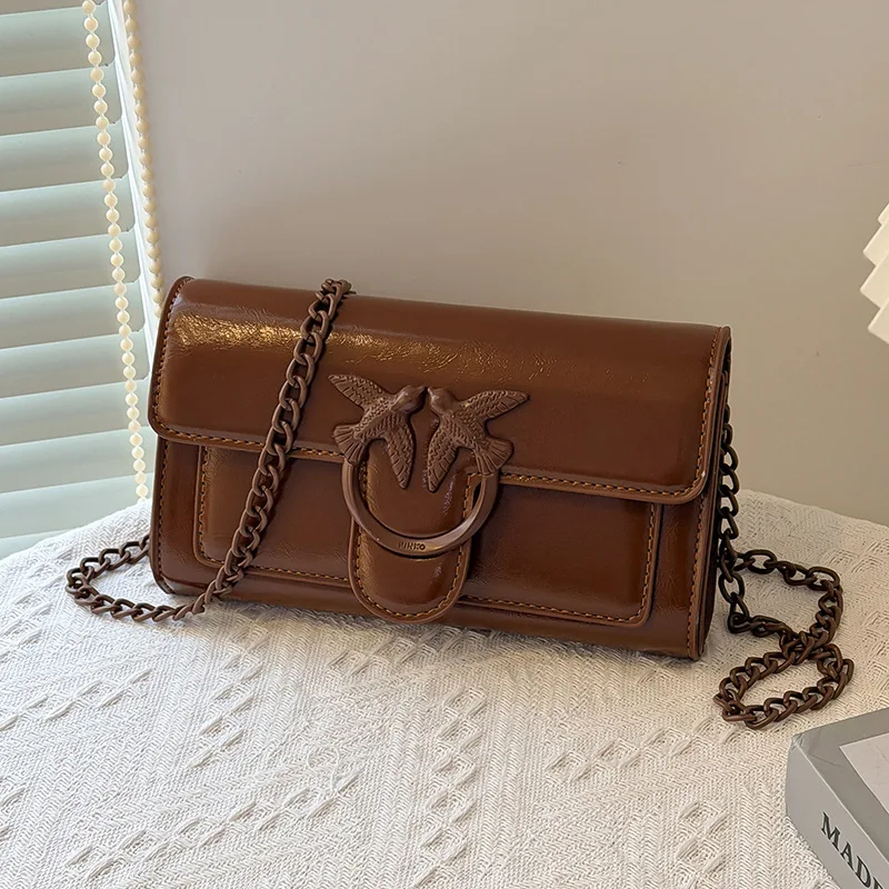 

2026 New Retro Swallow Bag Chain Strap Versatile Mini Square Crossbody Shoulder Purse Chic Everyday Gift for Women