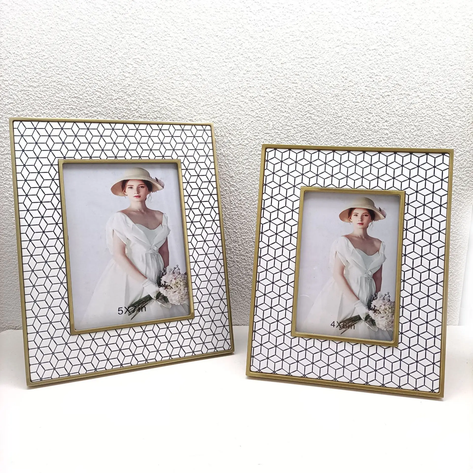 European Fashion Metal Leather Photo Frame Office Desktop Decoration