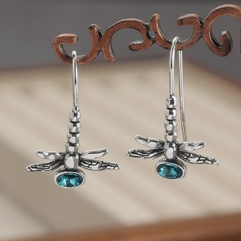 Creative Dragonfly Dangle Earrings For Women Ancient Silver Vintage Metal Earrings Forest Style Fresh Vacation Casual Jewelry