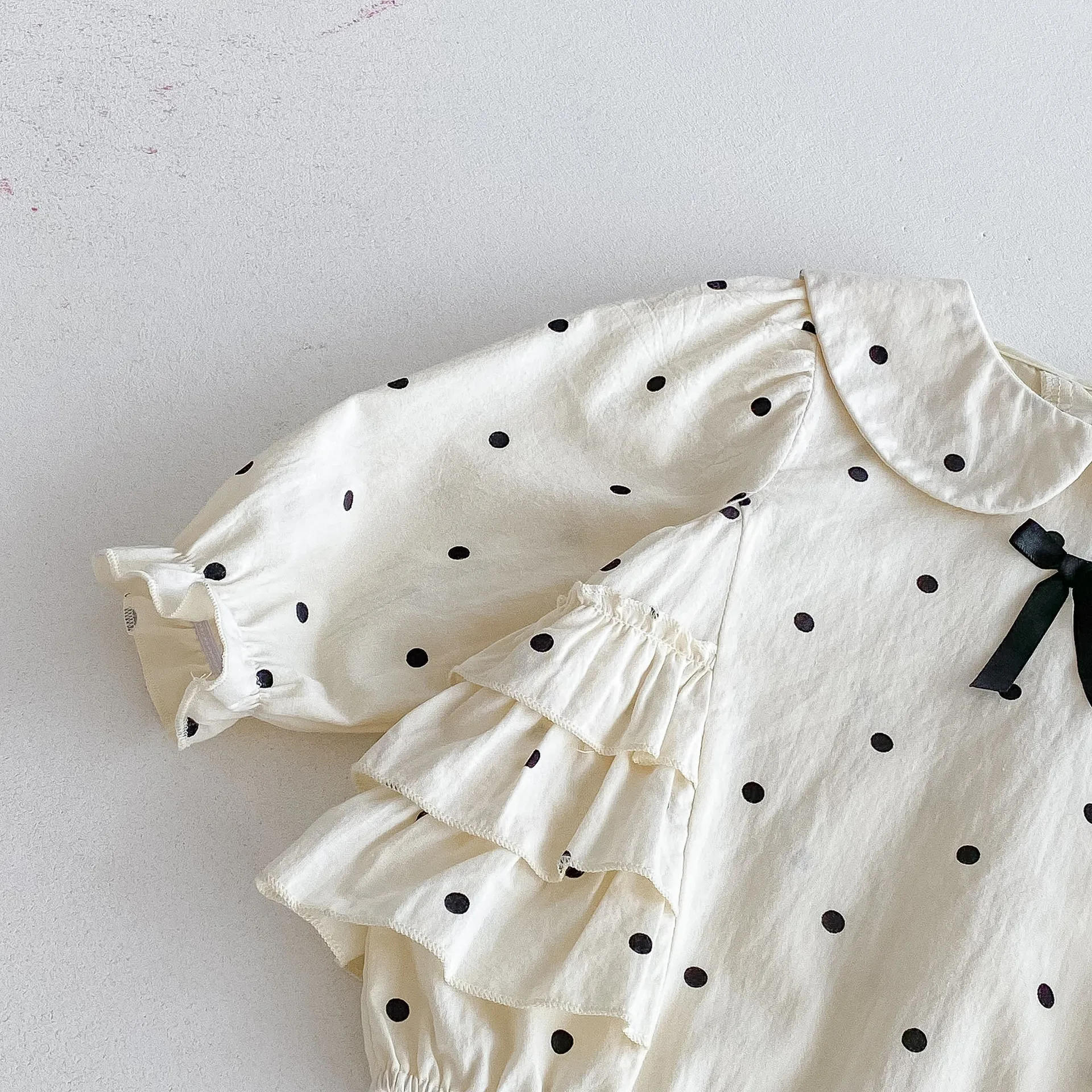 2026 Herbst Prinzessin Baby-Body mit Polka-Dots, Rüschen und Peter-Pan-Kragen, Kleinkind-Einteiler mit Langen Ärmeln, Weiche Babykleidung für Mädchen – Detail 7