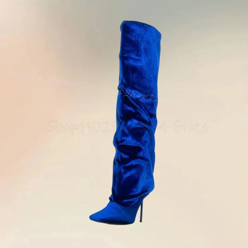 Botas femininas de veludo quadrado azul, sapatos de deslizamento, salto alto fino, moda nova, festa de banquete, 2024