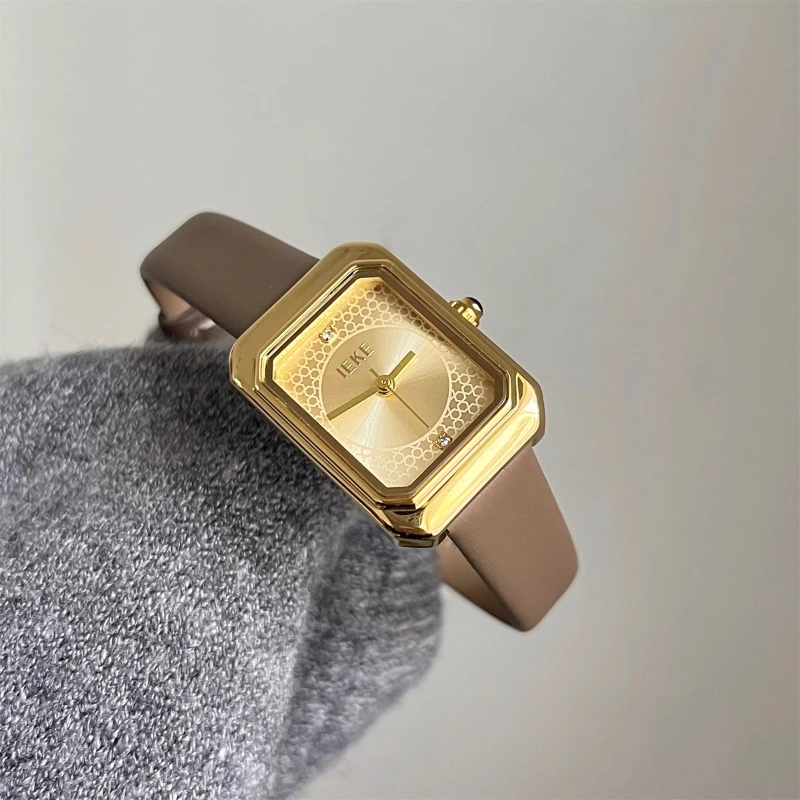 2025 waterproof quartz watch birthday gift temperament fashion classic trend women's watch elegant and simple